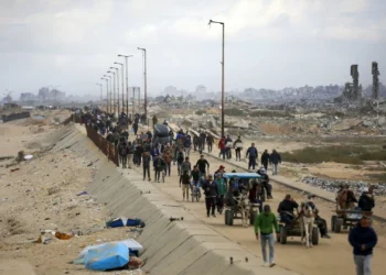 Cimeira árabe adota plano de reconstrução de Gaza em alternativa ao de Trump