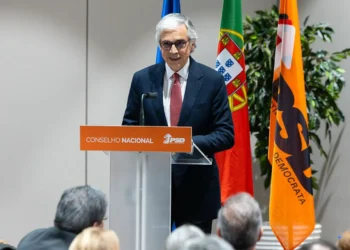 Aguiar-Branco ataca Pedro Nuno: “Fez pior à democracia do que Ventura”