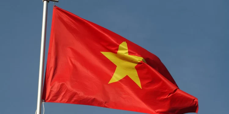 Vietname desmantela maior fábrica de droga no país. Onze pessoas detidas