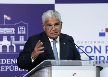 “Único país com direito a presença militar no Panamá é a nossa República”