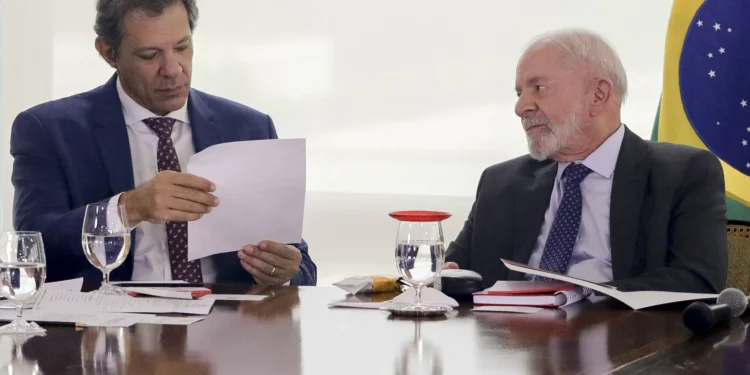 Isenção de IR para quem ganha até R$ 5 mil vai custar R$ 27 bilhões