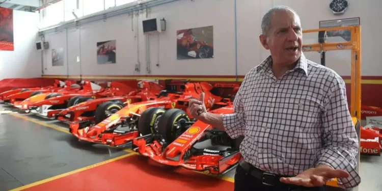 Campeão mundial de F1 tem 11 carros históricos que guarda religiosamente