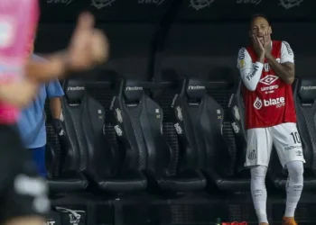 A reação de Neymar após ser cortado da seleção: “Parecia tão perto…”