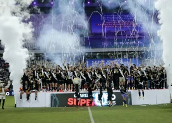 Ceará é campeão do Campeonato Cearense após empate contra o Fortaleza