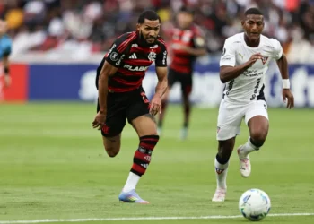 Flamengo esbarra na altitude e fica no empate com a LDU em Quito