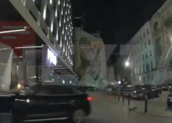 Pressa para o check-in? Audi ‘voou’ e invadiu hotel de luxo em Varsóvia