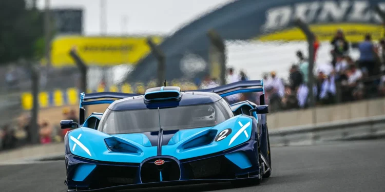 Bugatti Bolide gasta 80 litros a cada 100 km e pneus só duram 60 km
