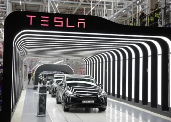 A descer a pique. Tesla tem a maior queda nas vendas da sua história