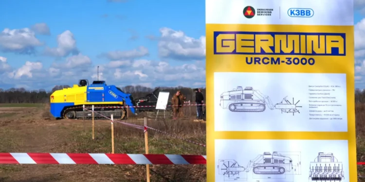 Ucrânia usa novo veículo para desativar minas terrestres durante a guerra