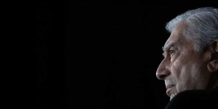 Nobel da Literatura Mario Vargas Llosa morre em Lima aos 89 anos