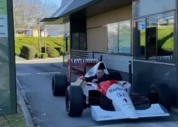 Um Fórmula 1 no McDonald’s? É melhor olhar de novo
