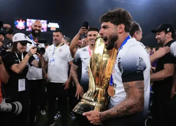 Saiba para quem o Corinthians deve e como tenta evitar punições desportivas