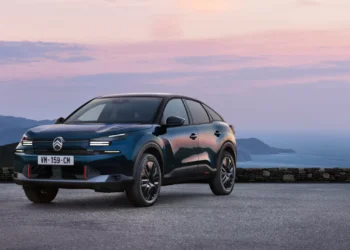 Citroën C4 ganha nova versão e já está disponível em Portugal