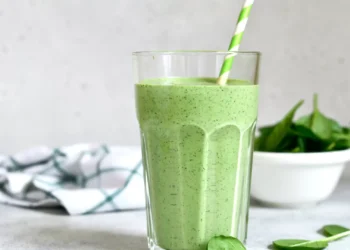 Se está com dificuldades em adormecer, este ‘smoothie’ calmante é para si