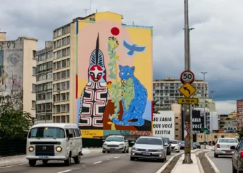 Prefeitura inicia obra para abrir estacionamento embaixo do Minhocão; vereadores contestam