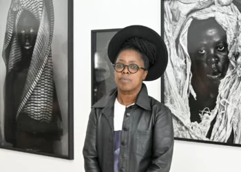 Ativista Zanele Muholi traz retratos da comunidade negra ‘queer’ a Serralves