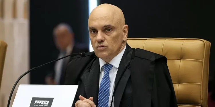 Moraes nega pedido de Filipe Martins para circular sem restrições por Brasília