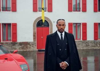 Hamilton fez pedido à Ferrari mal chegou e levou uma ‘nega’