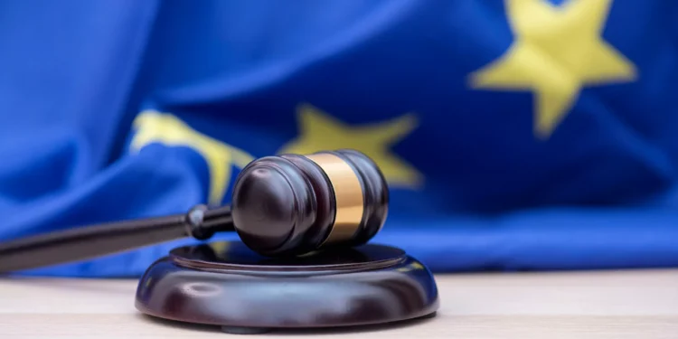 Europa adia multa a Apple e Meta enquanto negocia acordo com EUA