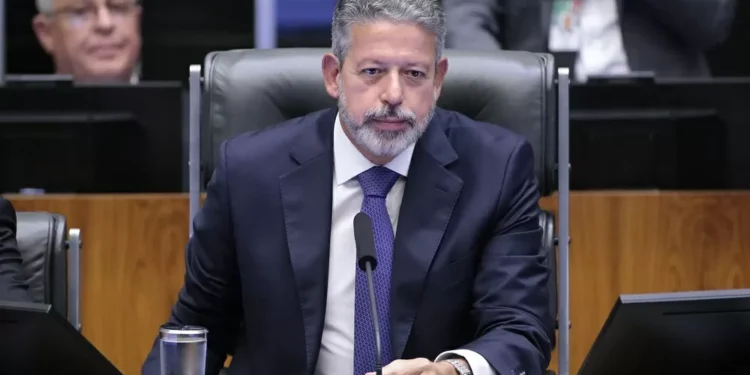 Arthur Lira diz que seria honroso ser vice-presidente ‘em qualquer chapa’