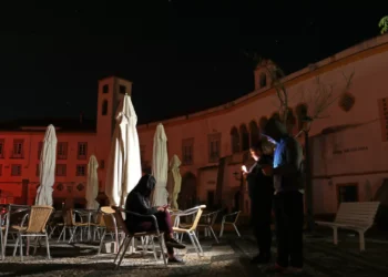 6,2 milhões de consumidores com eletricidade até às 00h00