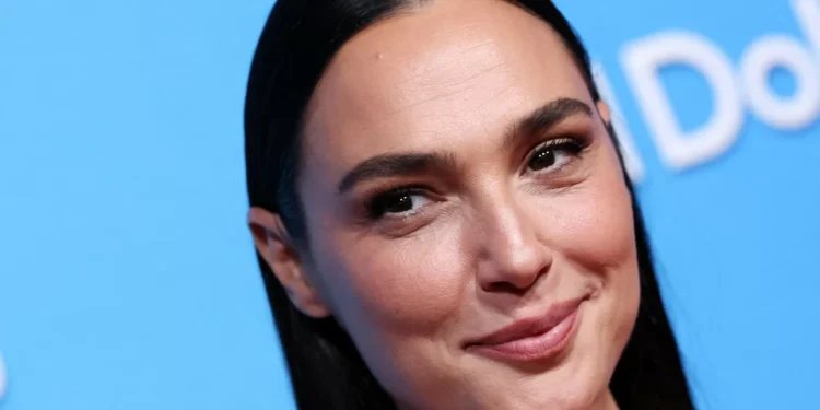 Manifestantes detidos por interromperem filmagens com Gal Gadot