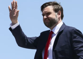 AfD extremista? Vance junta-se a Rubio e Musk nas críticas à Alemanha