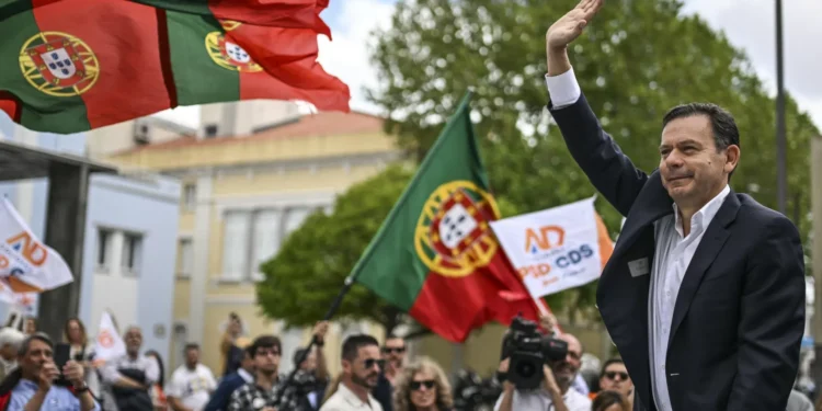 Se as eleições fossem hoje, AD voltaria a ganhar (mas 51% chumba Governo)