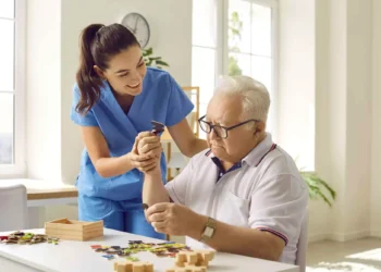 SUS amplia arsenal contra Alzheimer com novo medicamento para quadros graves