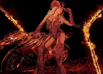 O bombástico figurino country glamour de Beyoncé em sua nova turnê ‘Cowboy Carter’