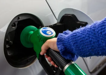 Gasolina 95, 98, simples ou aditivada. Qual usar no seu carro?