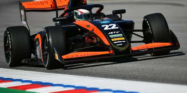 Português Ivan Domingues brilha na Fórmula 3 em Espanha