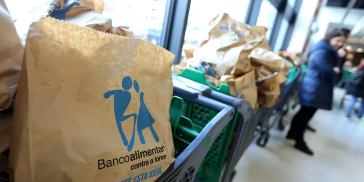 Banco Alimentar começa hoje nova campanha nos supermercados