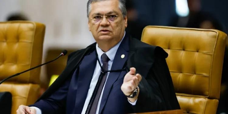 Dino diz que decisão do STF que manteve ação penal contra Ramagem não viola separação de Poderes