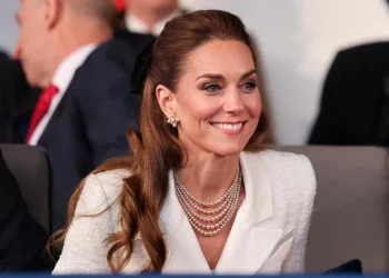 As novas apostas fashion que estão (literalmente) fazendo a cabeça de Kate Middleton