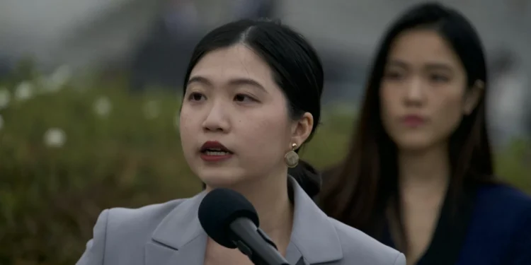 HRW exige libertação de pai de ativista e acusa Hong Kong de assediar família