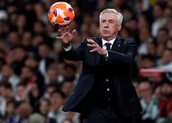 Carlo Ancelotti não entrega título ao Barcelona: “Eles têm de perder”