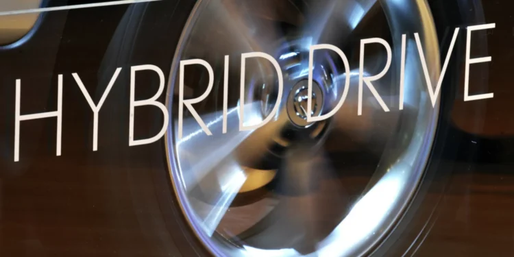 Híbridos e híbridos plug-in: Qual a diferença?