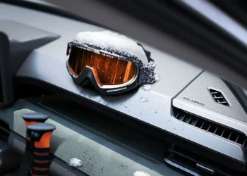 Há um novo Toyota RAV4 a caminho e estas são as primeiras imagens