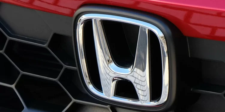 Honda revê em baixa meta de vendas de veículos elétricos devido à tarifas