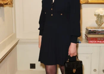 Prima de Isabel II diagnosticada autismo aos 30 anos