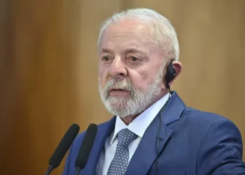 Governo Lula arma ofensiva para rebater efeito do vídeo de Nikolas Ferreira sobre fraude no INSS
