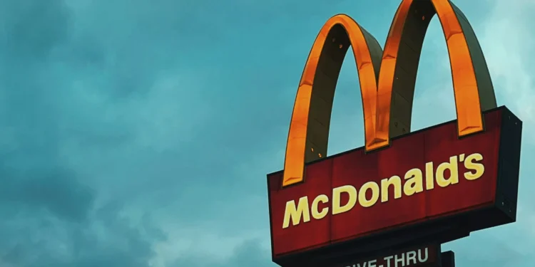 Como McDonald’s e C&A usam a inteligência artificial para vender mais e perder menos