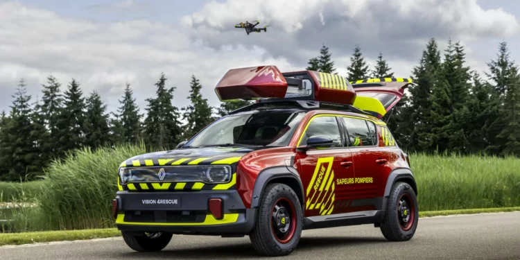 Vision 4rescue: O Renault 4 E-Tech ‘pronto’ para serviços de emergência