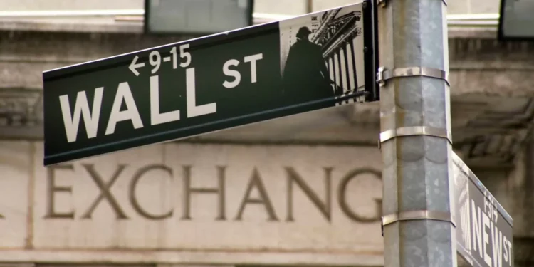 Wall Street fecha com prudência na expectativa das negociações China-EUA