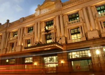 Papéis de empresas em RJ oferece risco alto — e muitas vezes, alto lucro