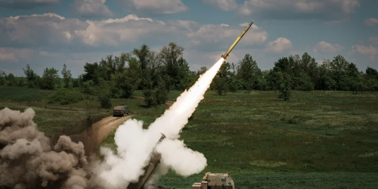 Como a decisão de gastar 5% do PIB em defesa pode alavancar economia europeia