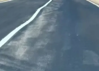 ‘Meme’: Linhas tortas em estrada espanhola causam riso nas redes sociais