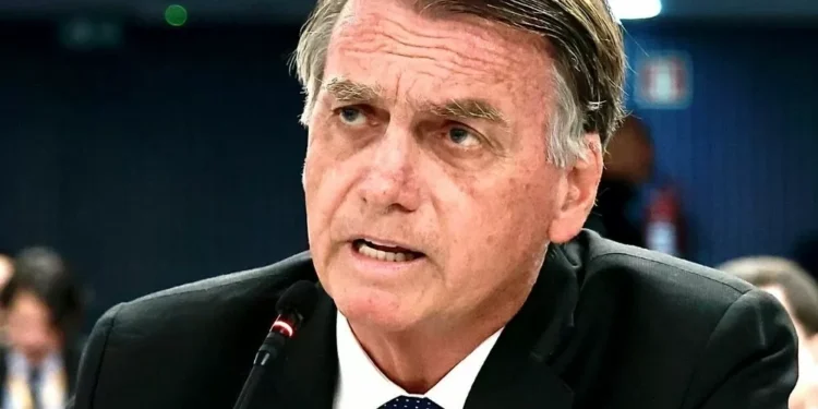 Abin Paralela: Veja a lista completa dos indiciados pela PF junto com Jair Bolsonaro e Carlos