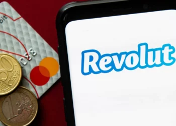 Banco Revolut lança sucursal em Portugal este verão